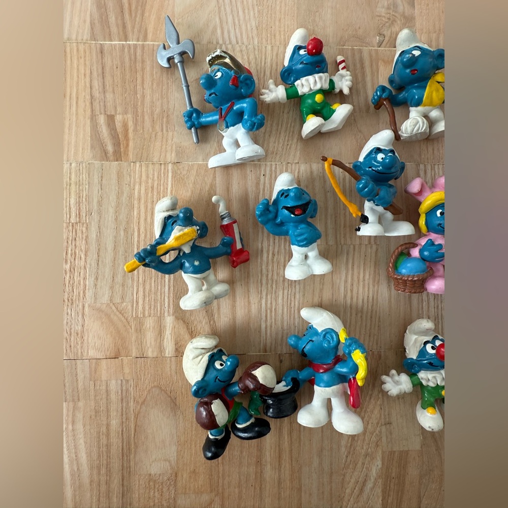 Schleich Smurf Vintage Figurines 1970’s-80’s 16 Piece Miniature PVC Collectibles - Picture 2 of 7